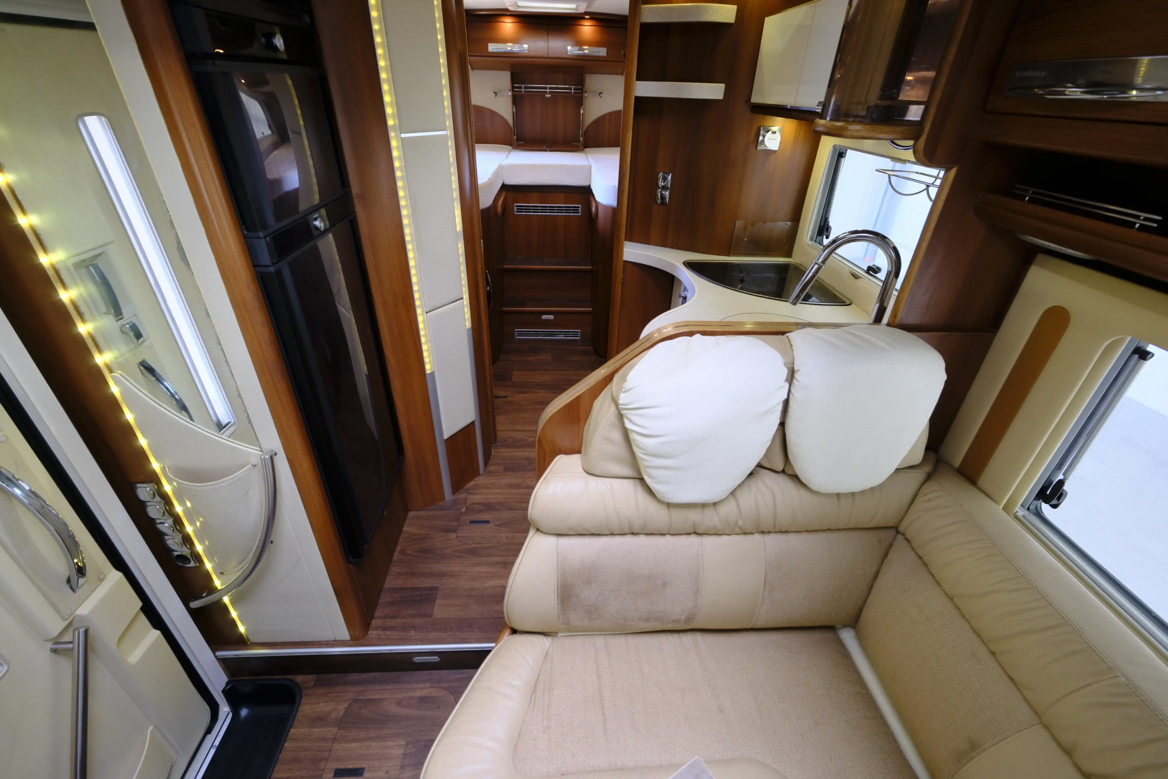 CARTHAGO Chic E-Line I 50 LE Yachting